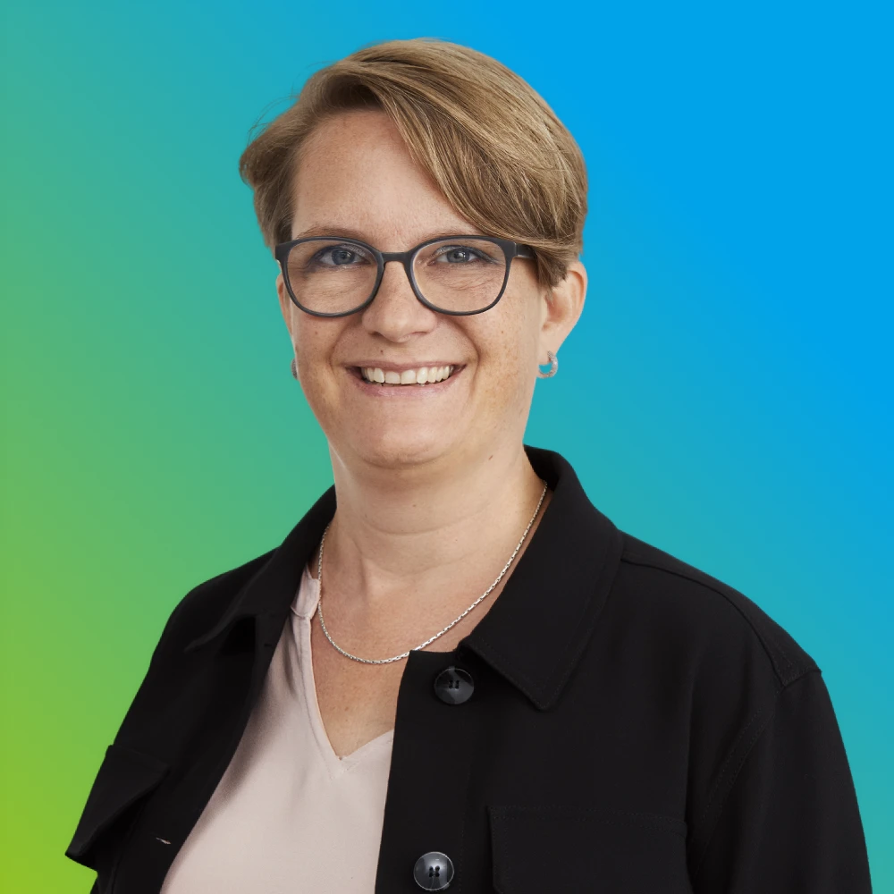 Personenbild_Andrea_Bruehlmann